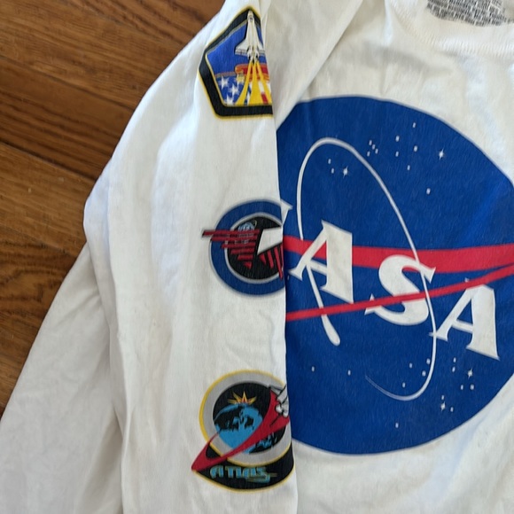 White NASA long sleeve with graphics down both sleeves - Picture 3 of 4